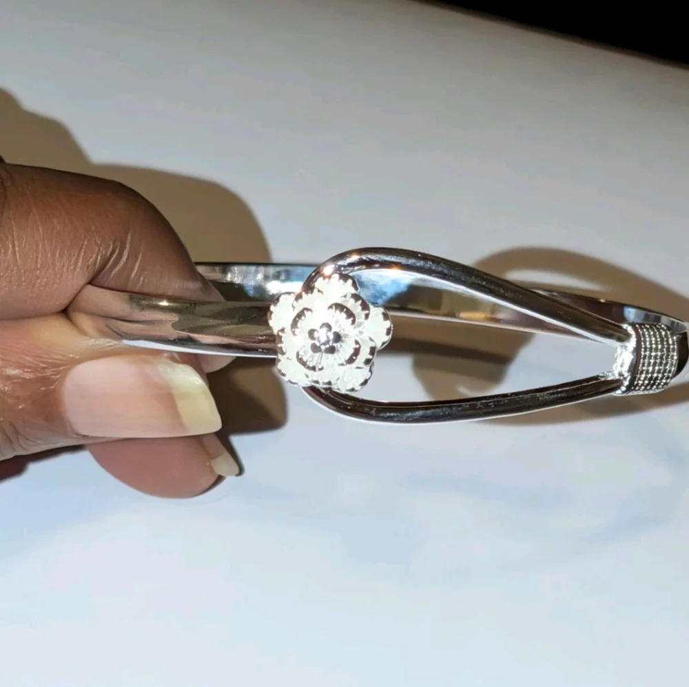 Elegant 925 Sterling Silver Women's Bracelet